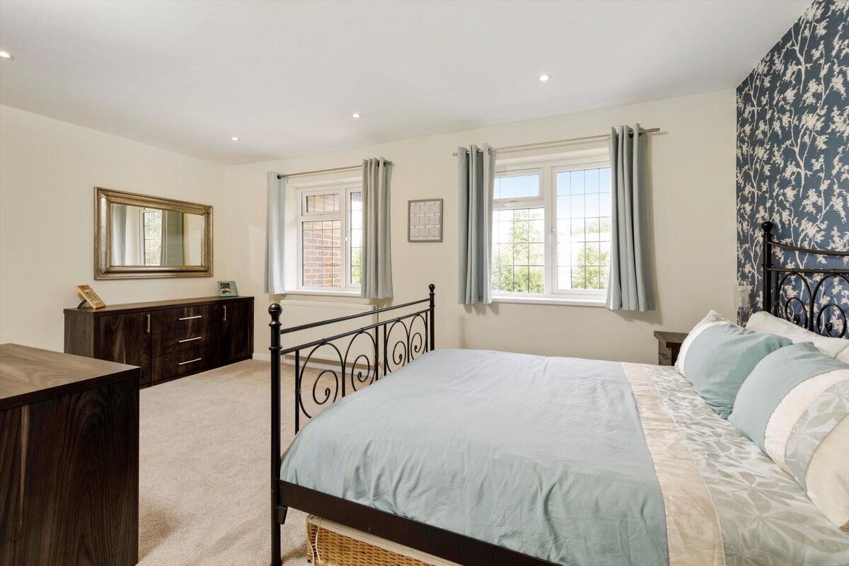 house for sale in Hermitage Close, Claygate, Esher, Surrey, KT10