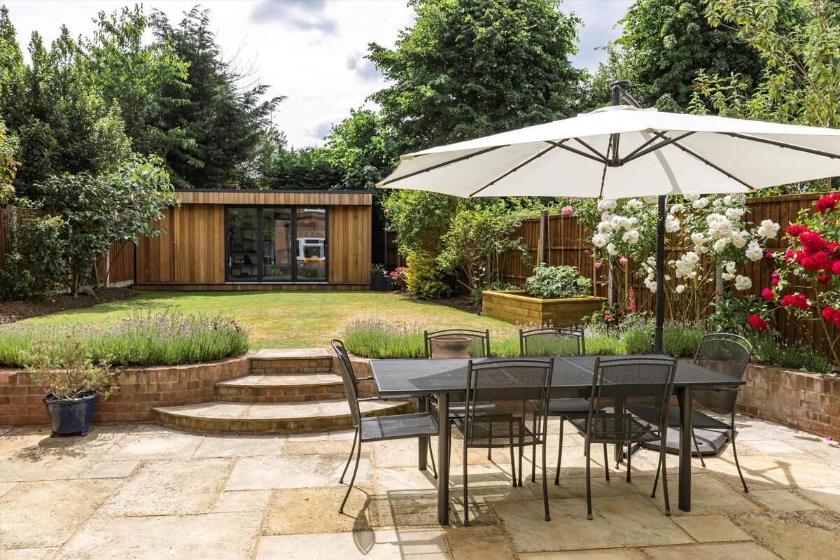 house for sale in Hermitage Close, Claygate, Esher, Surrey, KT10