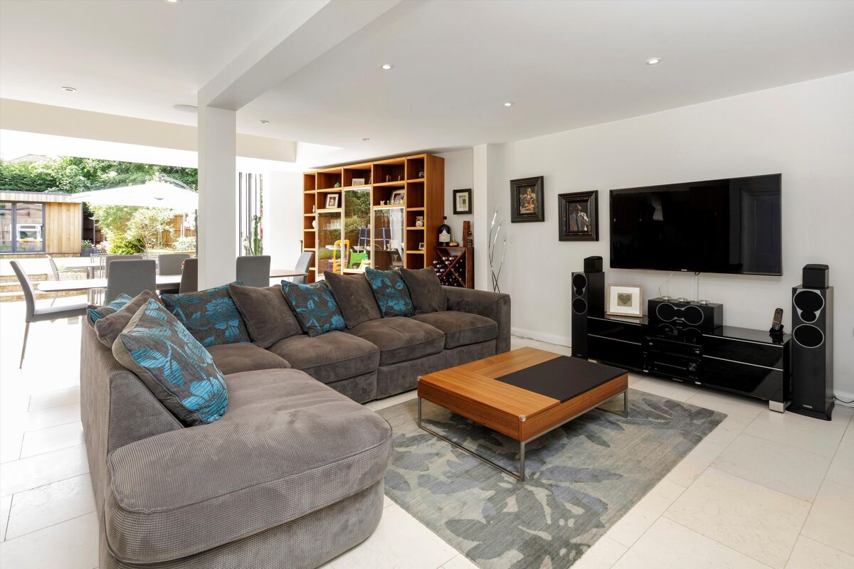 house for sale in Hermitage Close, Claygate, Esher, Surrey, KT10