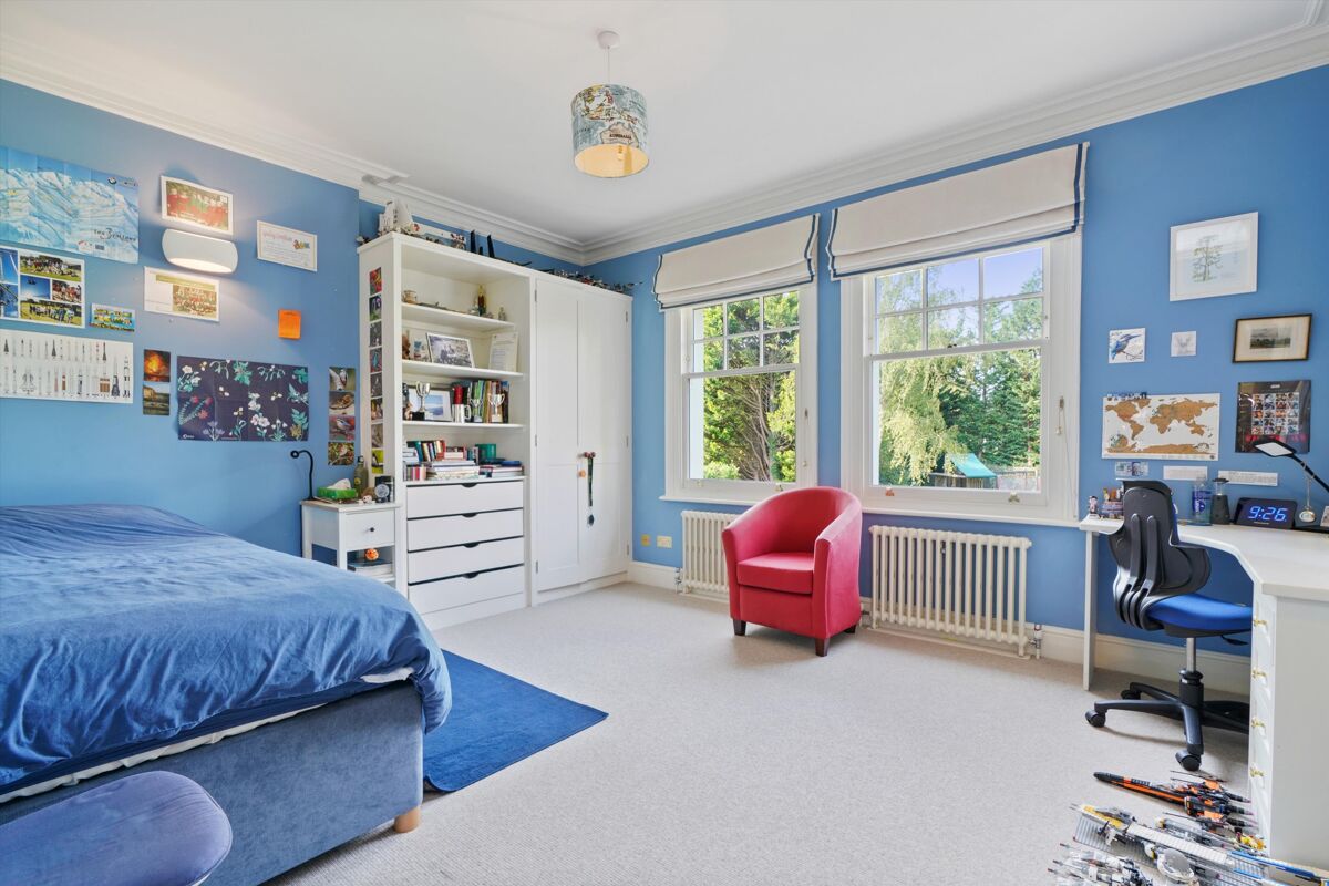 house for sale in Littleworth Common Road, Esher, Surrey, KT10