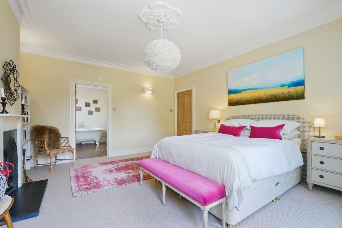 house for sale in Littleworth Common Road, Esher, Surrey, KT10