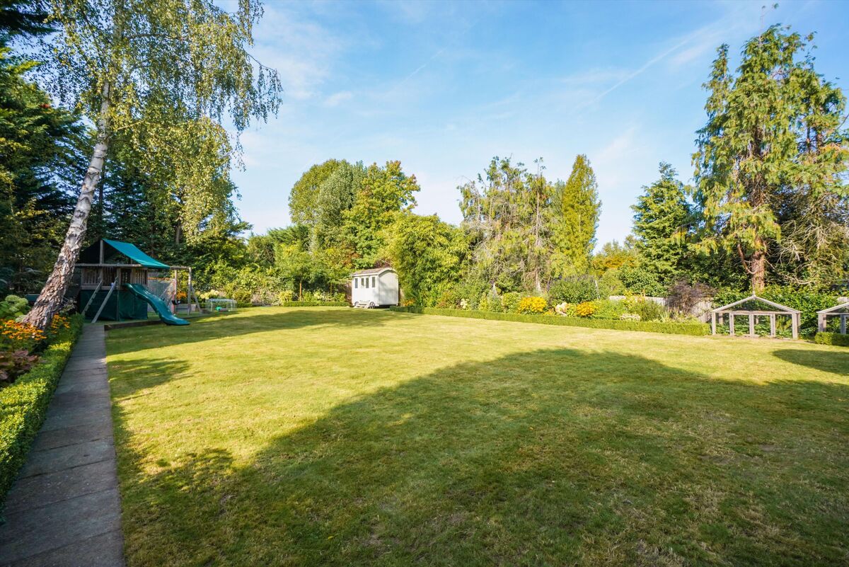 house for sale in Littleworth Common Road, Esher, Surrey ...