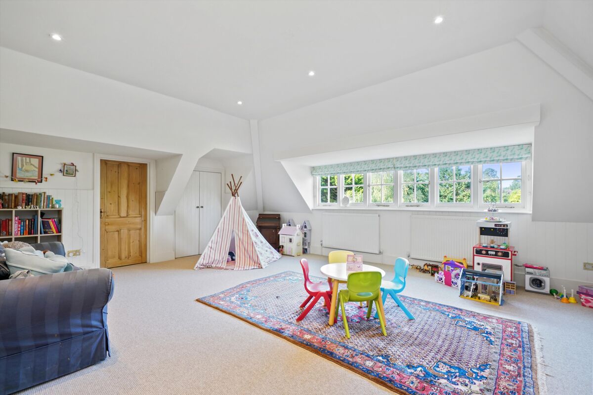 house for sale in Littleworth Common Road, Esher, Surrey, KT10