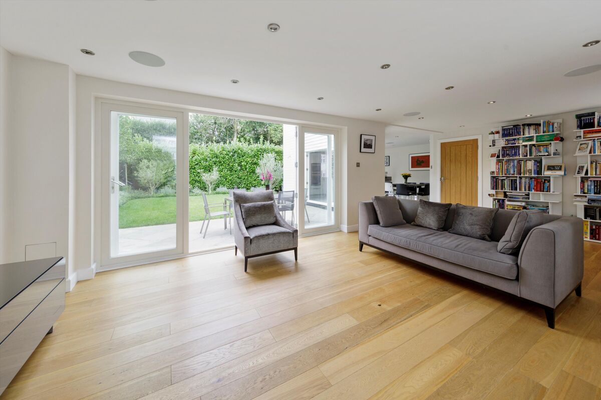 house for sale in Milbourne Lane, Esher, Surrey, KT10 - ESH012015914 ...