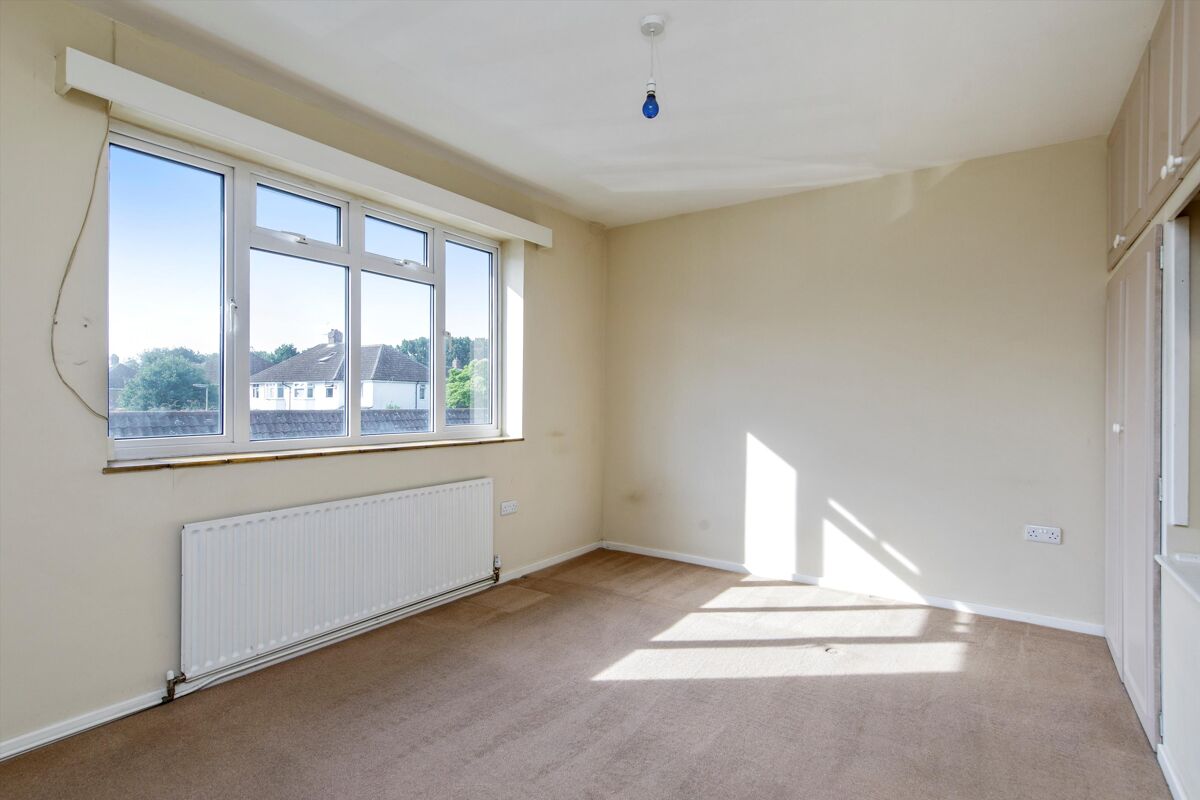 flat for sale in Giggs Hill Gardens, Thames Ditton, Surrey, KT7