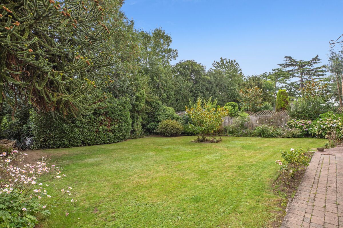 house for sale in Albany Crescent, Claygate, Esher, Surrey, KT10