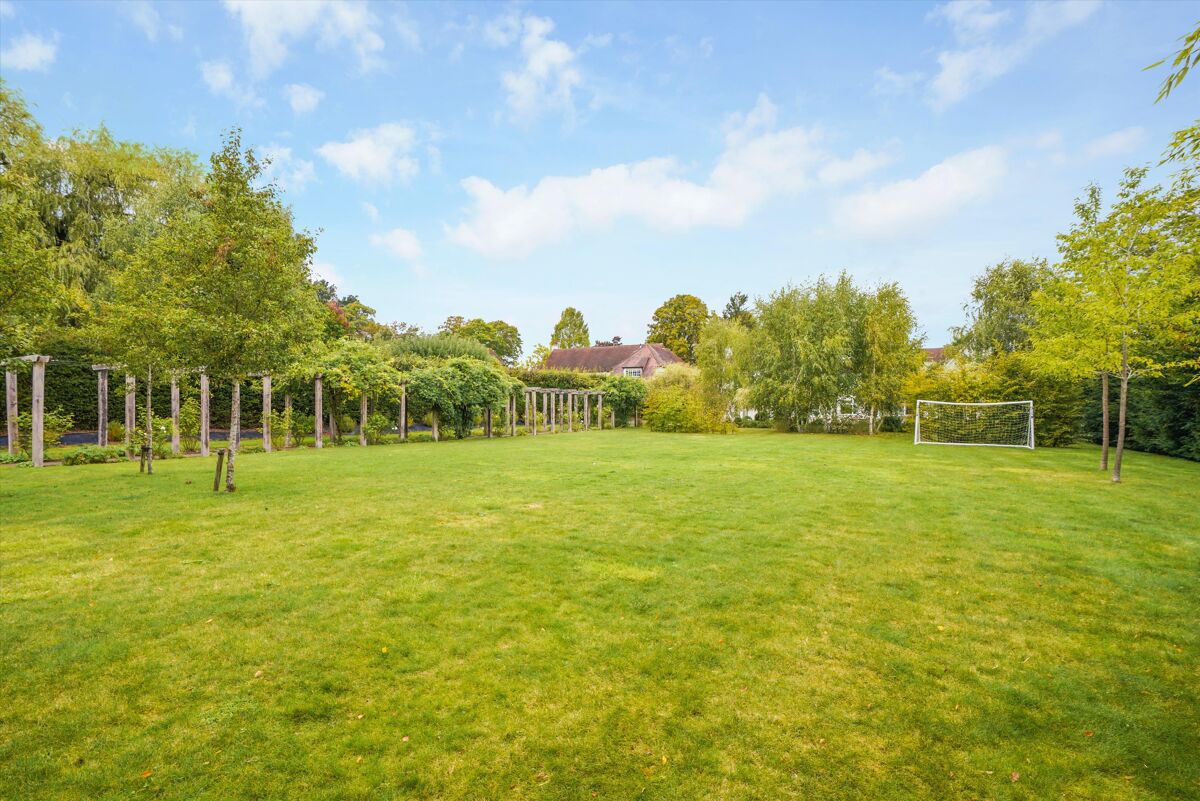 house for sale in Littleworth Lane, Esher, Surrey, KT10 ESH012019528