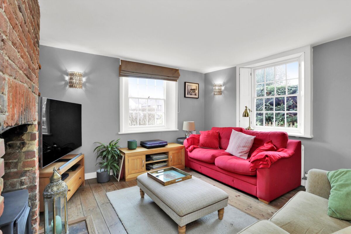 house for sale in Arbrook Lane, Esher, Surrey, KT10 ESH012037023