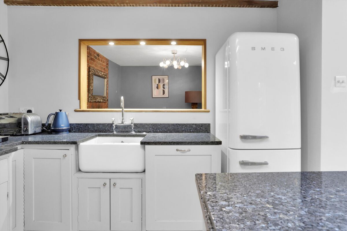 house for sale in Arbrook Lane, Esher, Surrey, KT10 ESH012037023