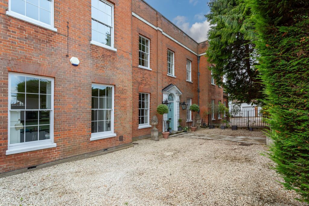 Image of Dorking Road, Epsom, Surrey, KT18