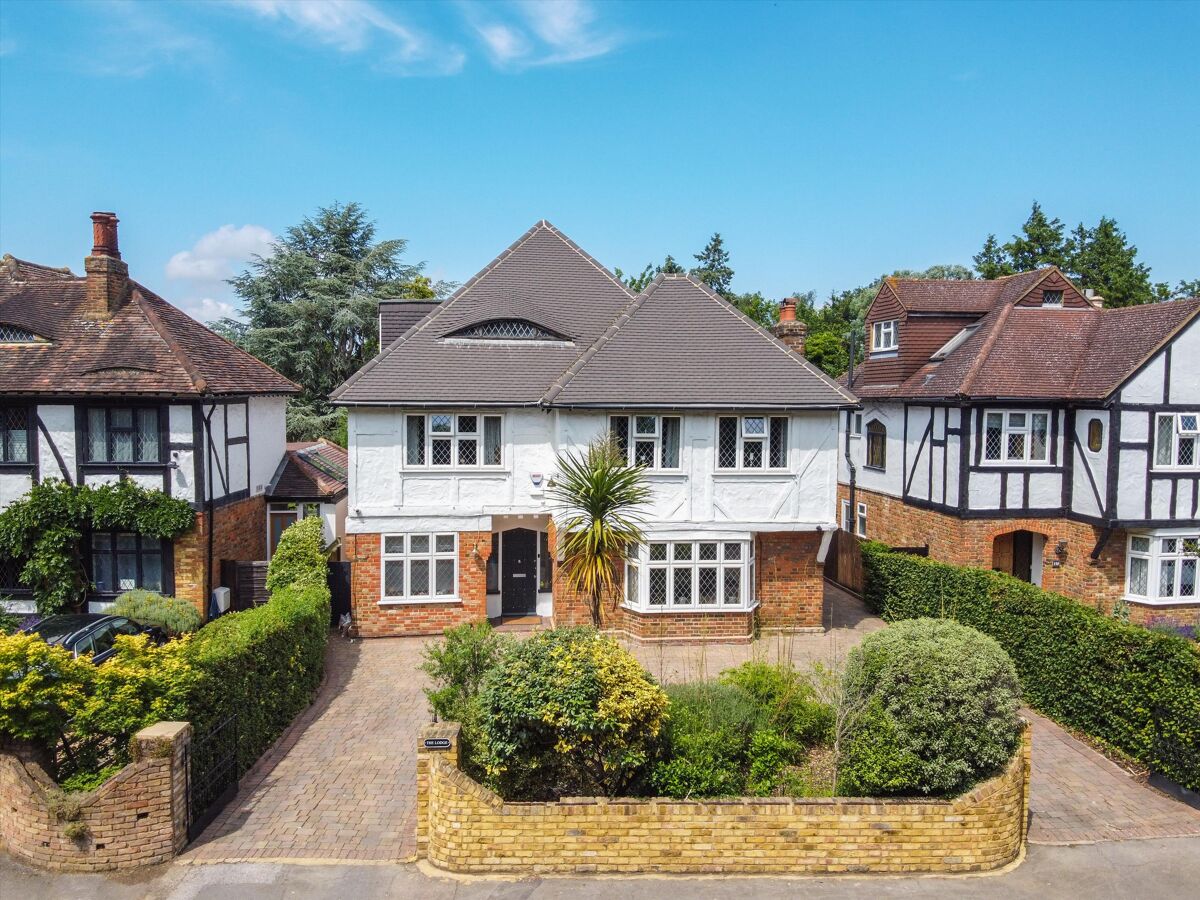 house for sale in Lower Green Road, Esher, Surrey, KT10 ESH012078665