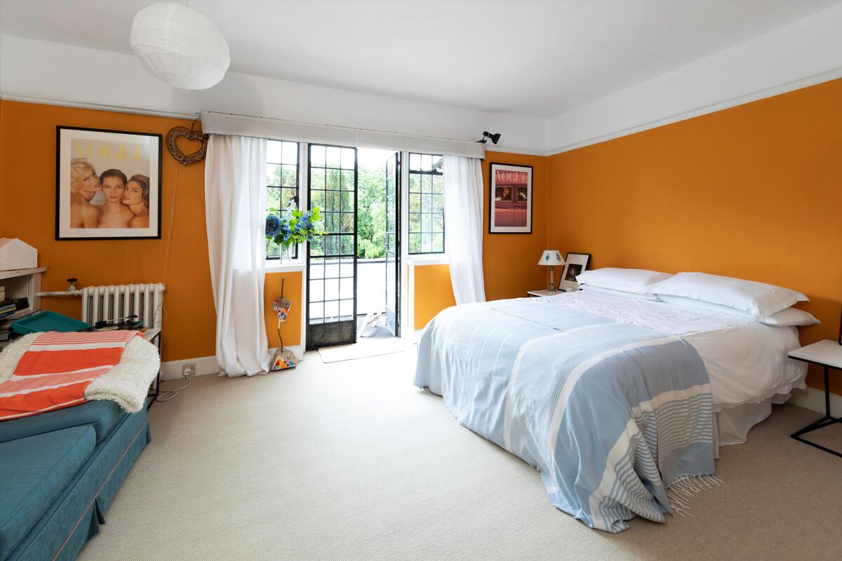 Immobilien zum Kauf - Park Lane, Ashtead, Surrey, KT21. | Knight Frank