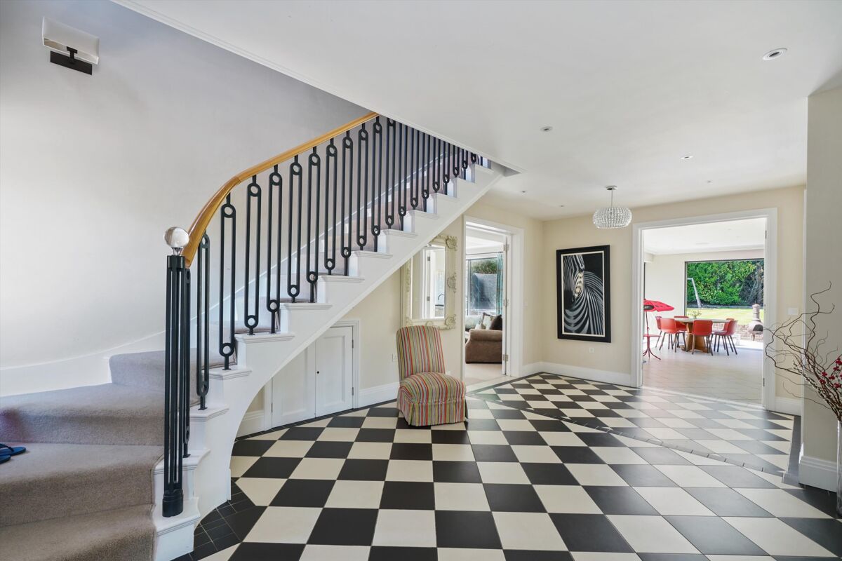 house for sale in Ruxley Crescent, Claygate, Esher, Surrey, KT10