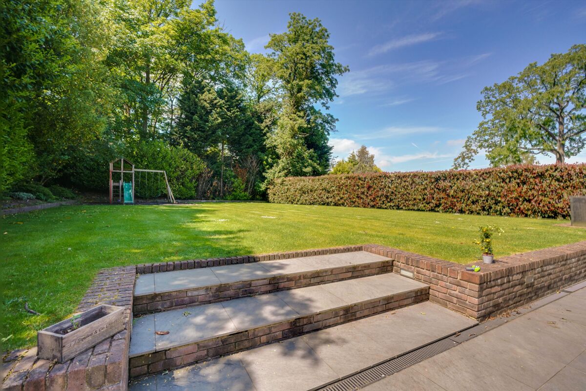 house for sale in Ruxley Crescent, Claygate, Esher, Surrey, KT10