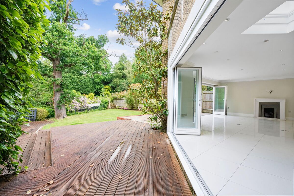 house for sale in Hillview Road, Claygate, Esher, Surrey, KT10