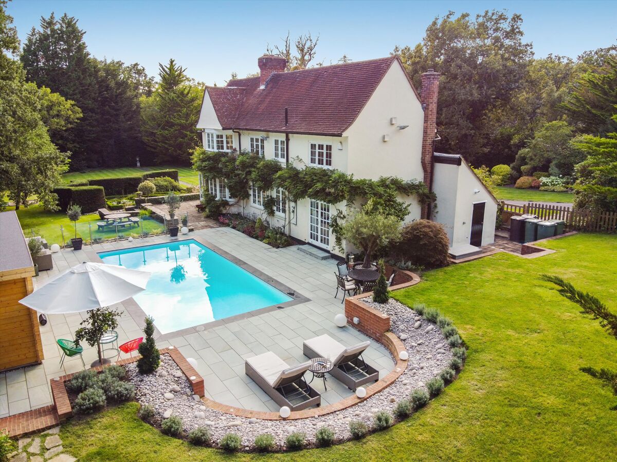 house for sale in Oxshott Road, Leatherhead, Surrey, KT22