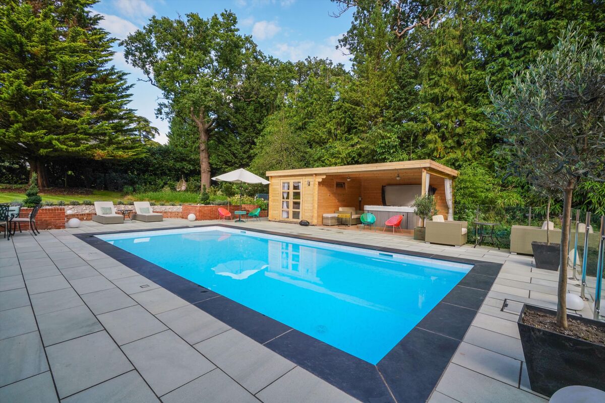 house for sale in Oxshott Road, Leatherhead, Surrey, KT22