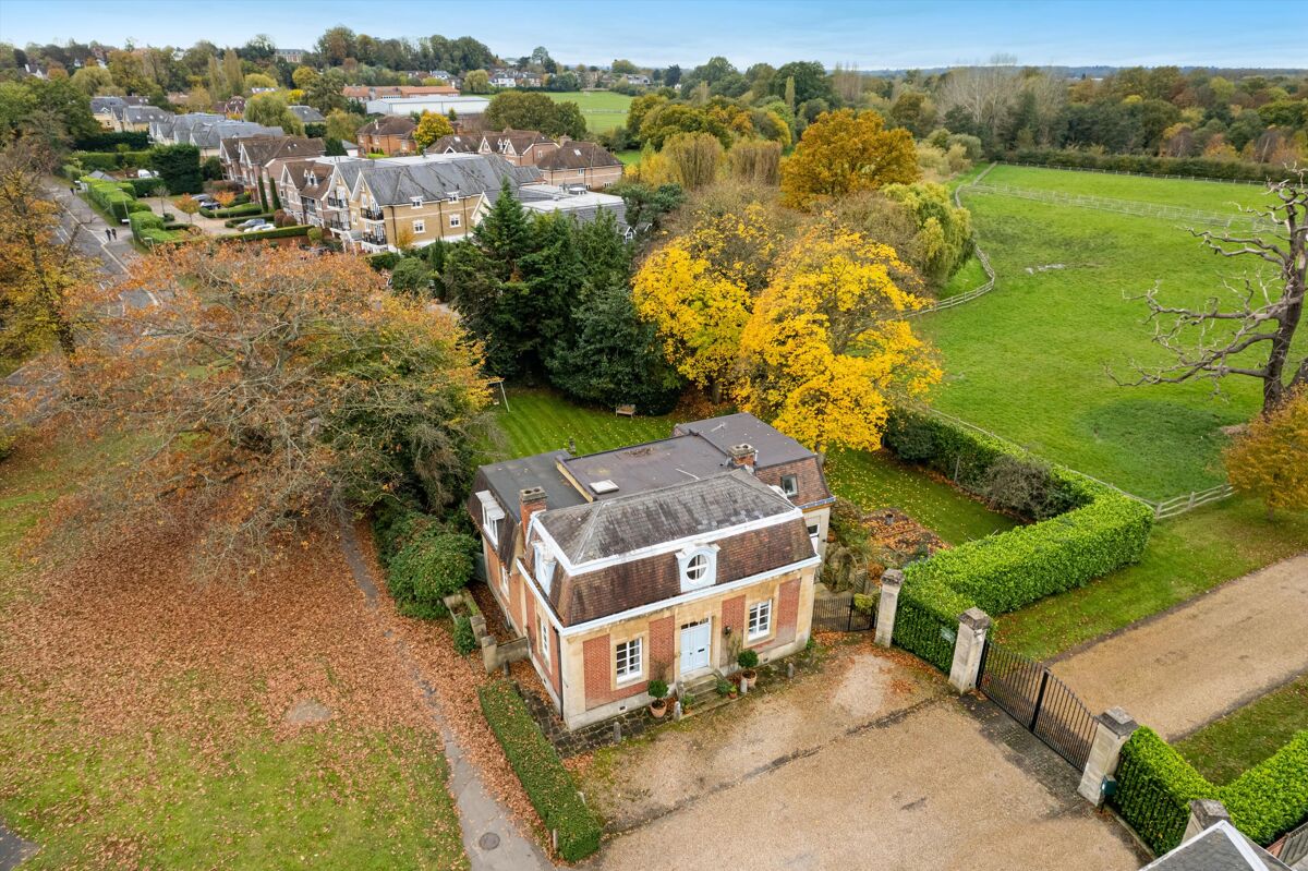 house for sale in More Lane, Esher, Surrey, KT10 ESH012133694