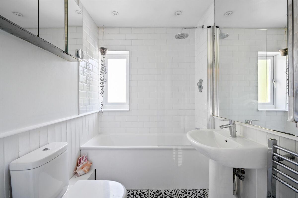 house for sale in Hurst Lane, East Molesey, Surrey, KT8 ESH012170311