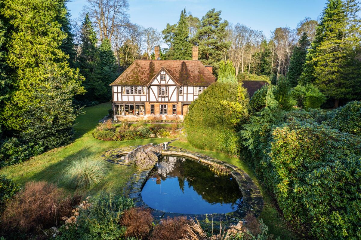 house for sale in Blackhills, Esher, Surrey, KT10 ESH012176048