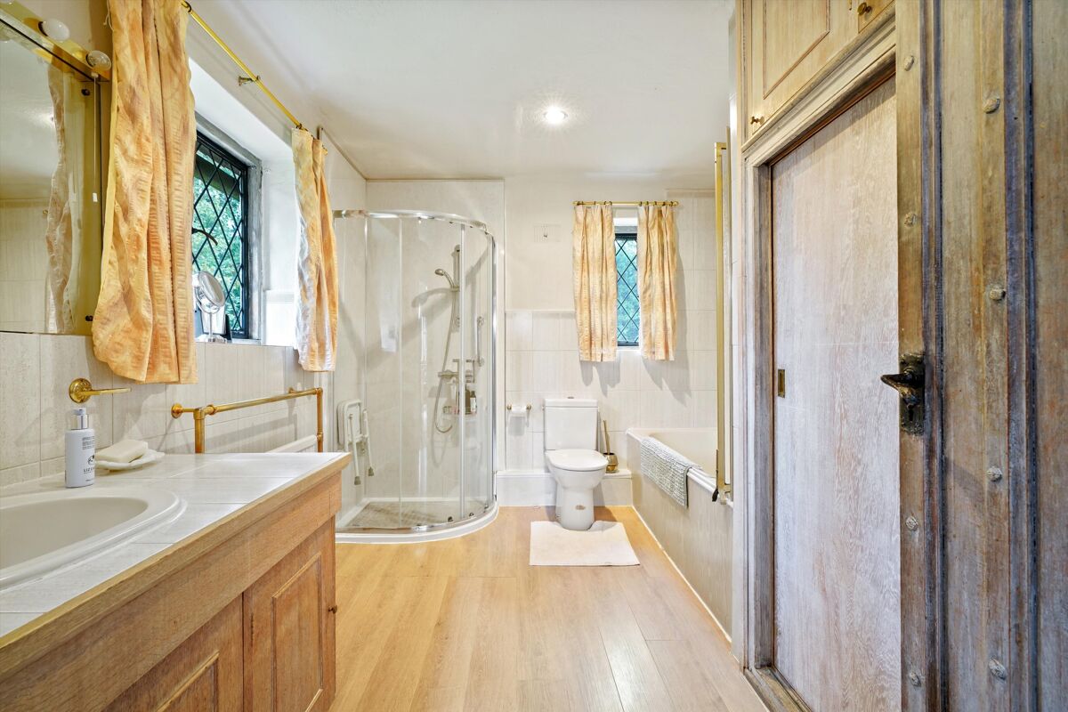 house for sale in Blackhills, Esher, Surrey, KT10 ESH012176048