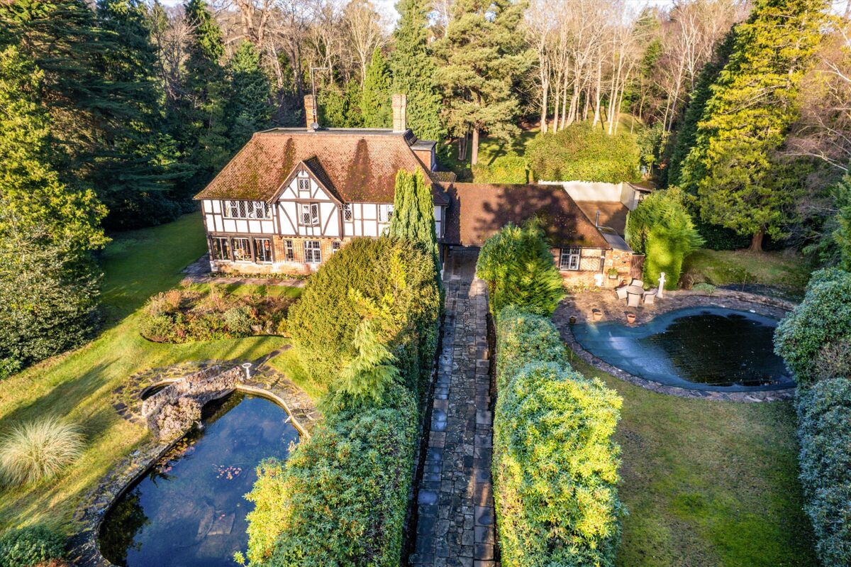 house for sale in Blackhills, Esher, Surrey, KT10 ESH012176048