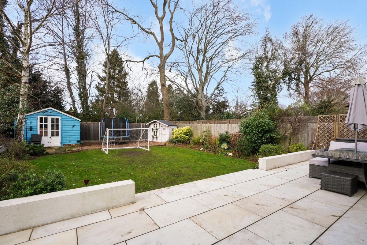 house for sale in The Woodlands, Esher, Surrey, KT10 ESH012186967