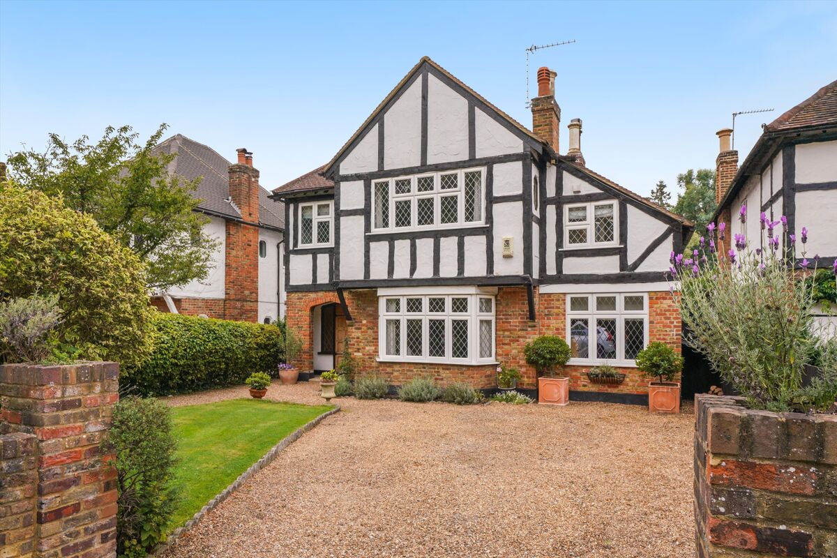 house for sale in Lower Green Road, Esher, Surrey, KT10 ESH012191717