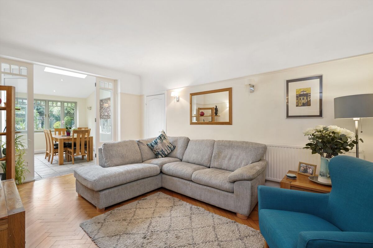 house for sale in Lower Green Road, Esher, Surrey, KT10 ESH012191717