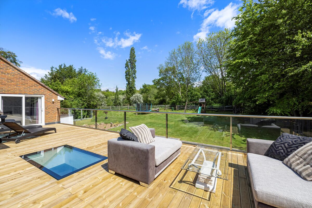 house for sale in Cherry Orchard, Ashtead, Surrey, KT21 ESH012193794