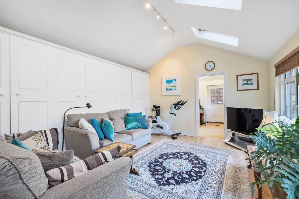 house for sale in Imber Park Road, Esher, Surrey, KT10 ESH012196219