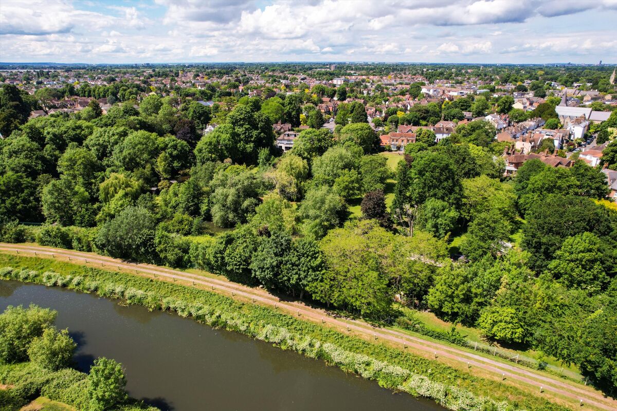 house for sale in Bell Road, East Molesey, Surrey, KT8 ESH012196779