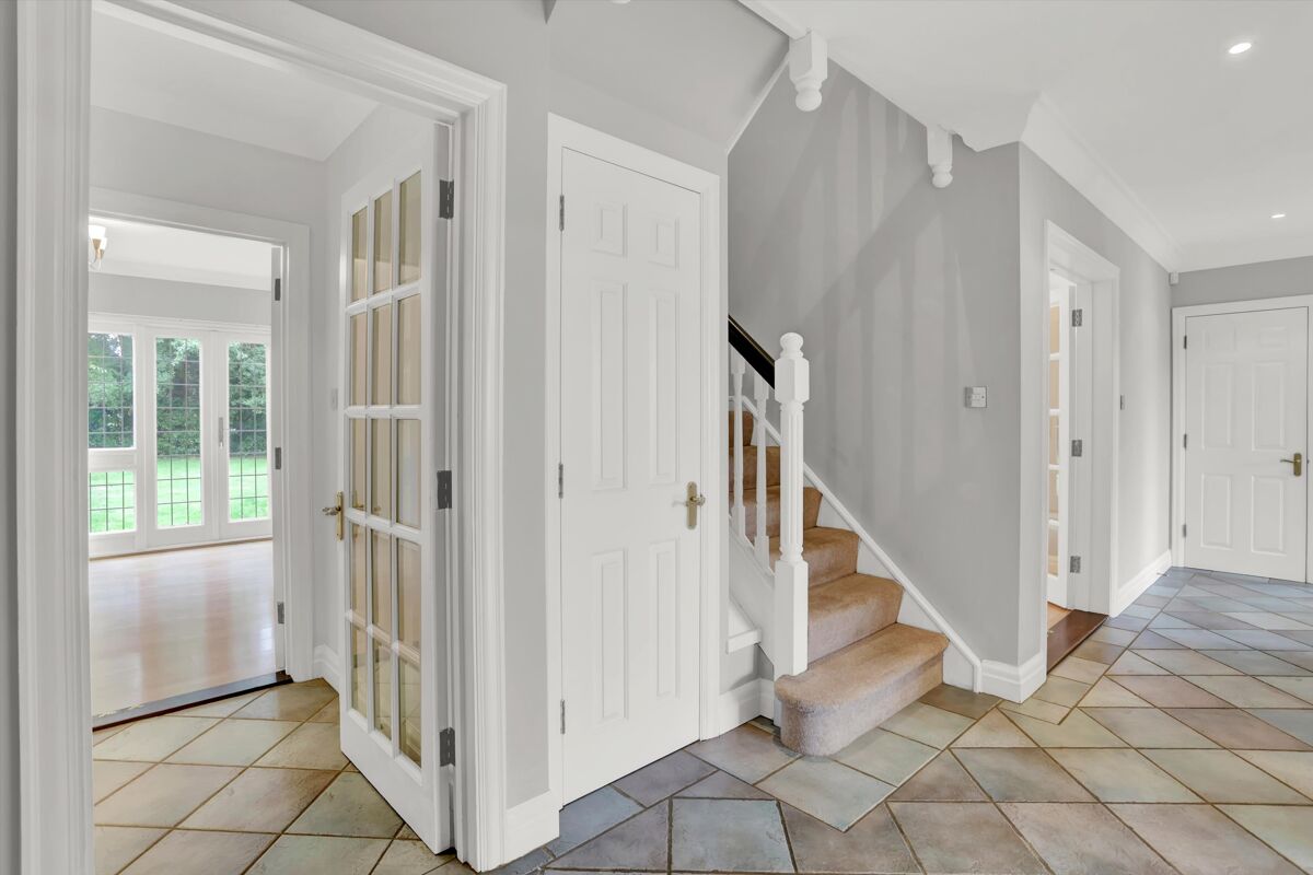 house for sale in Fir Tree Close, Esher, Surrey, KT10 ESH012200043