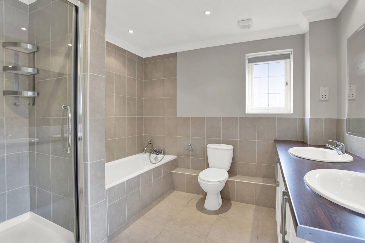 house for sale in Fir Tree Close, Esher, Surrey, KT10 ESH012200043