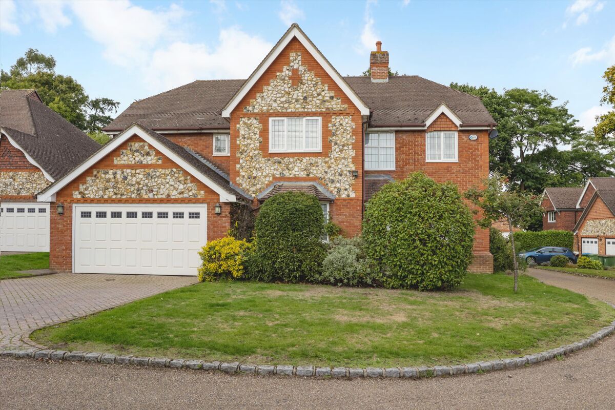 house for sale in Fir Tree Close, Esher, Surrey, KT10 ESH012200043