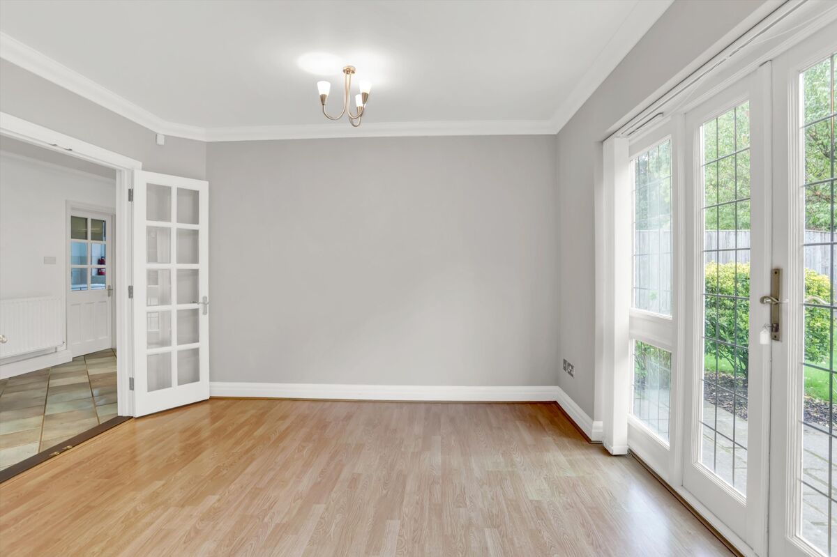 house for sale in Fir Tree Close, Esher, Surrey, KT10 ESH012200043