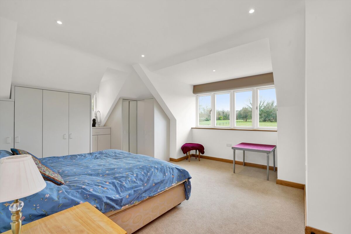 house for sale in Oaken Coppice, Ashtead, Surrey, KT21 ESH012212889