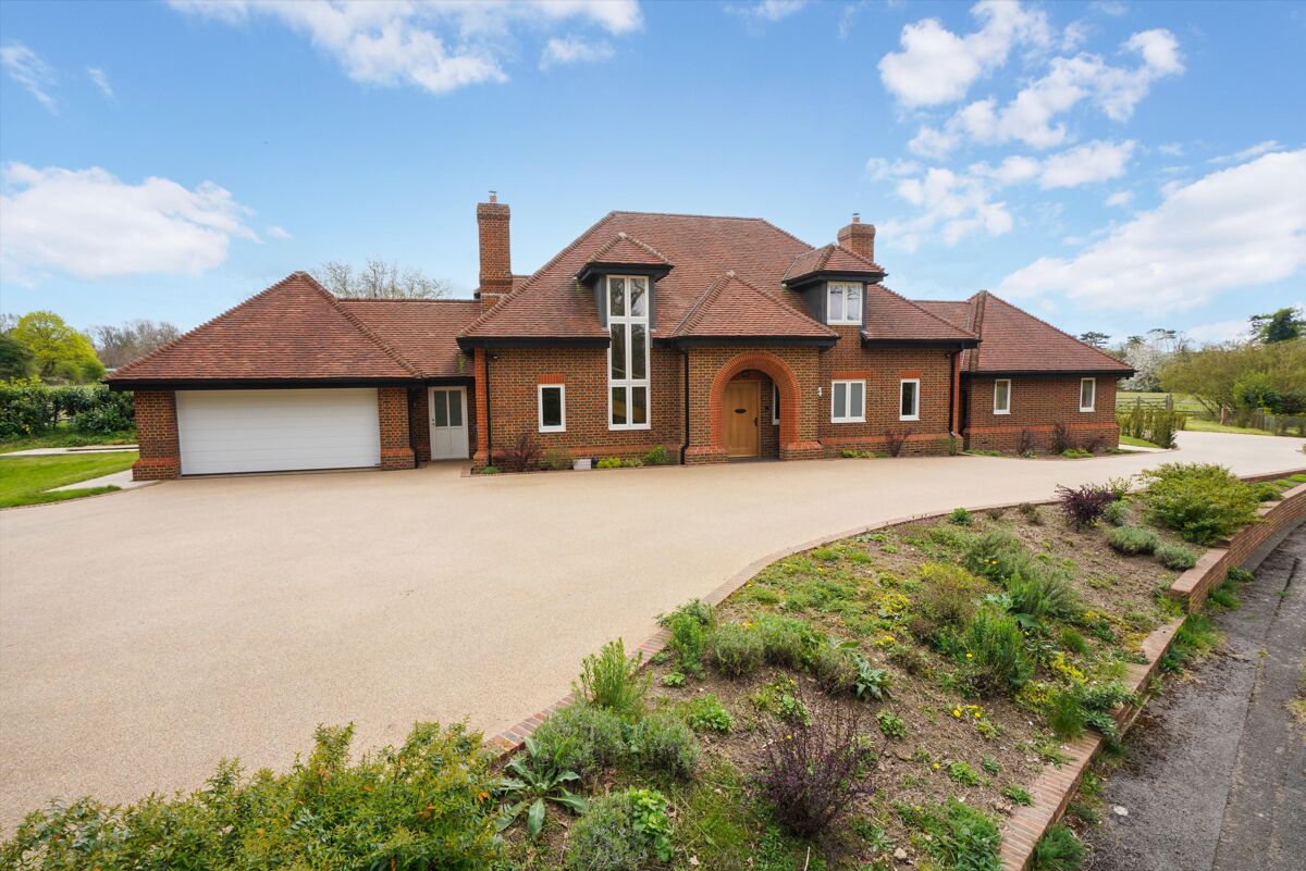 house for sale in Oaken Coppice, Ashtead, Surrey, KT21 ESH012212889