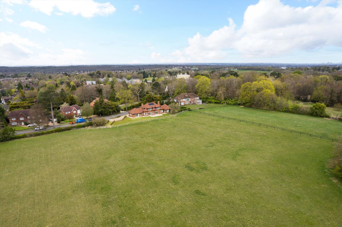 house for sale in Oaken Coppice, Ashtead, Surrey, KT21 ESH012212889