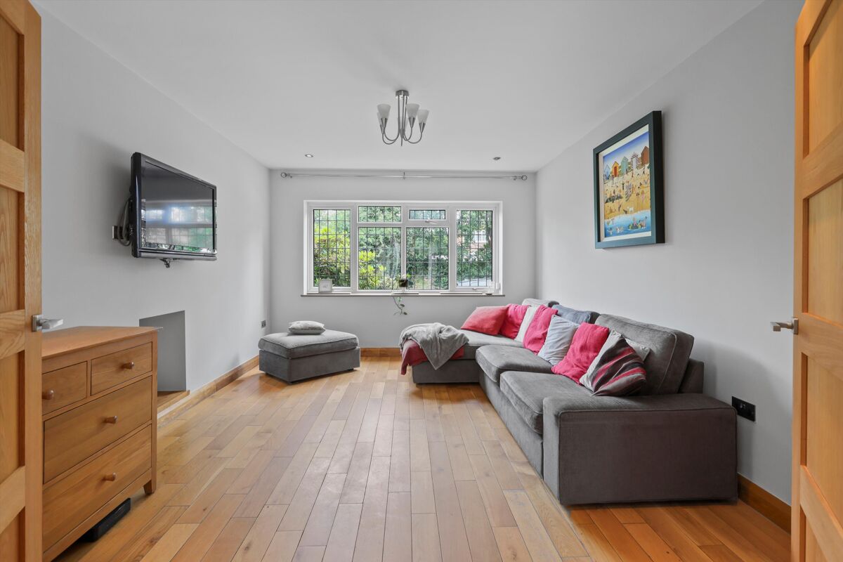 house for sale in Hermitage Close, Claygate, Esher, Surrey, KT10