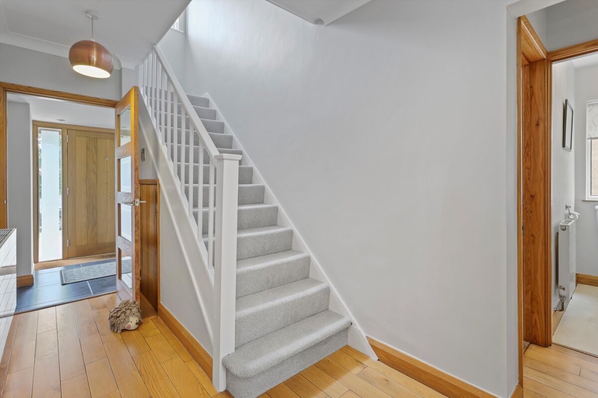 house for sale in Hermitage Close, Claygate, Esher, Surrey, KT10