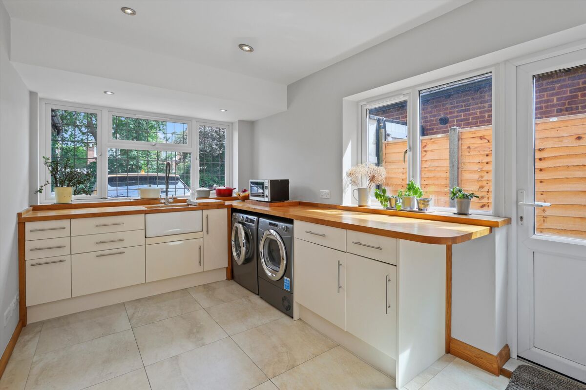 house for sale in Hermitage Close, Claygate, Esher, Surrey, KT10