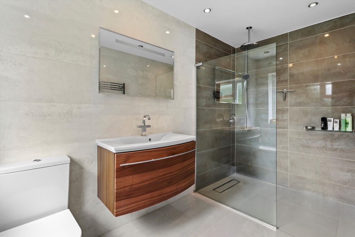 house for sale in Hermitage Close, Claygate, Esher, Surrey, KT10