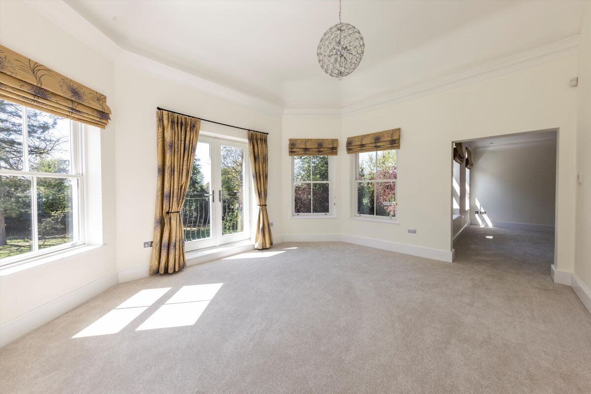 house for sale in The Warren, Ashtead, Surrey, KT21 ESH012219068 Knight Frank