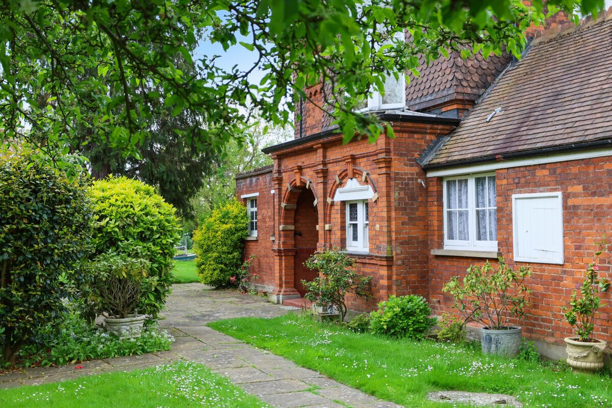 house for sale in Lower Hampton Road, SunburyonThames, Surrey, TW16