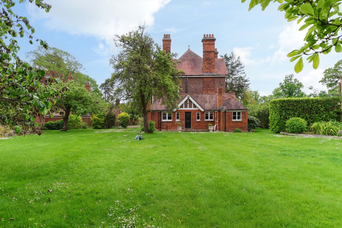 house for sale in Lower Hampton Road, SunburyonThames, Surrey, TW16