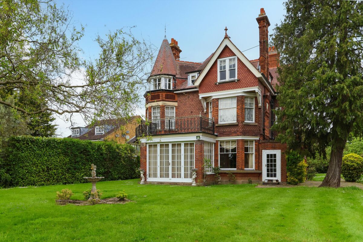 house for sale in Lower Hampton Road, SunburyonThames, Surrey, TW16