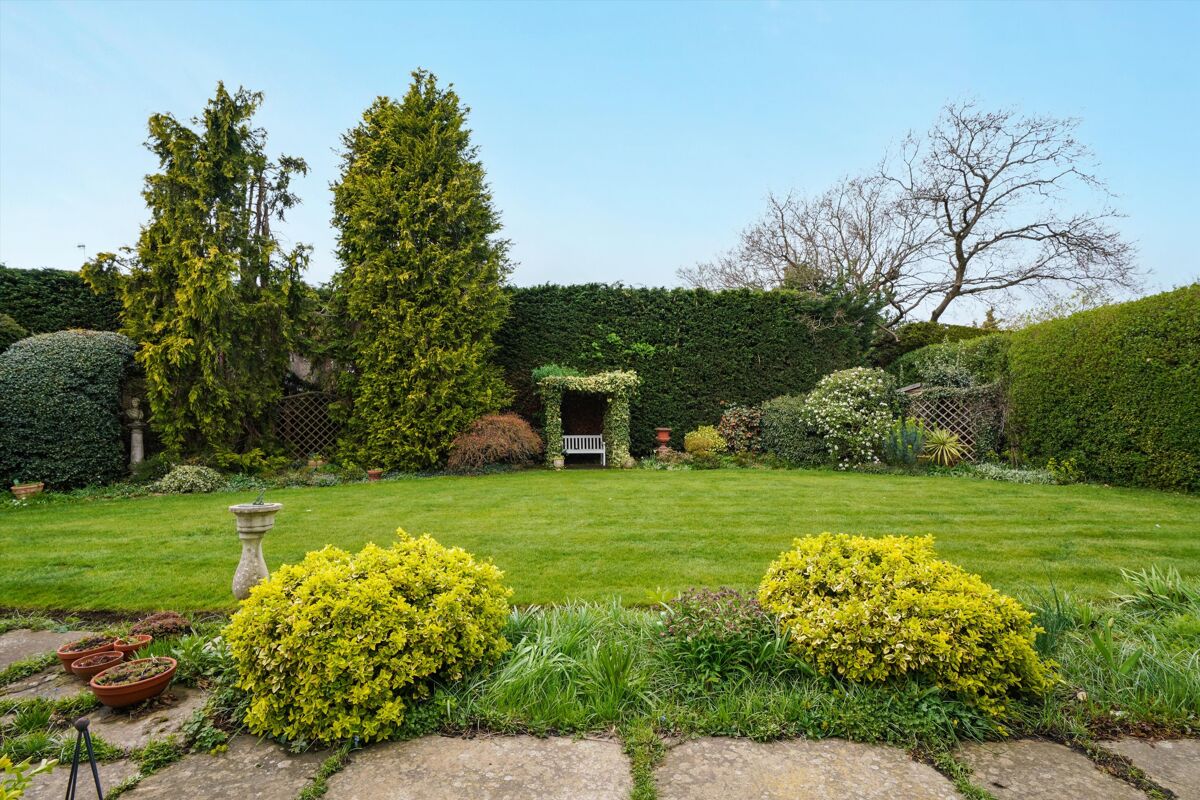 house for sale in West End Lane, Esher, Surrey, KT10 ESH012258539 Knight Frank