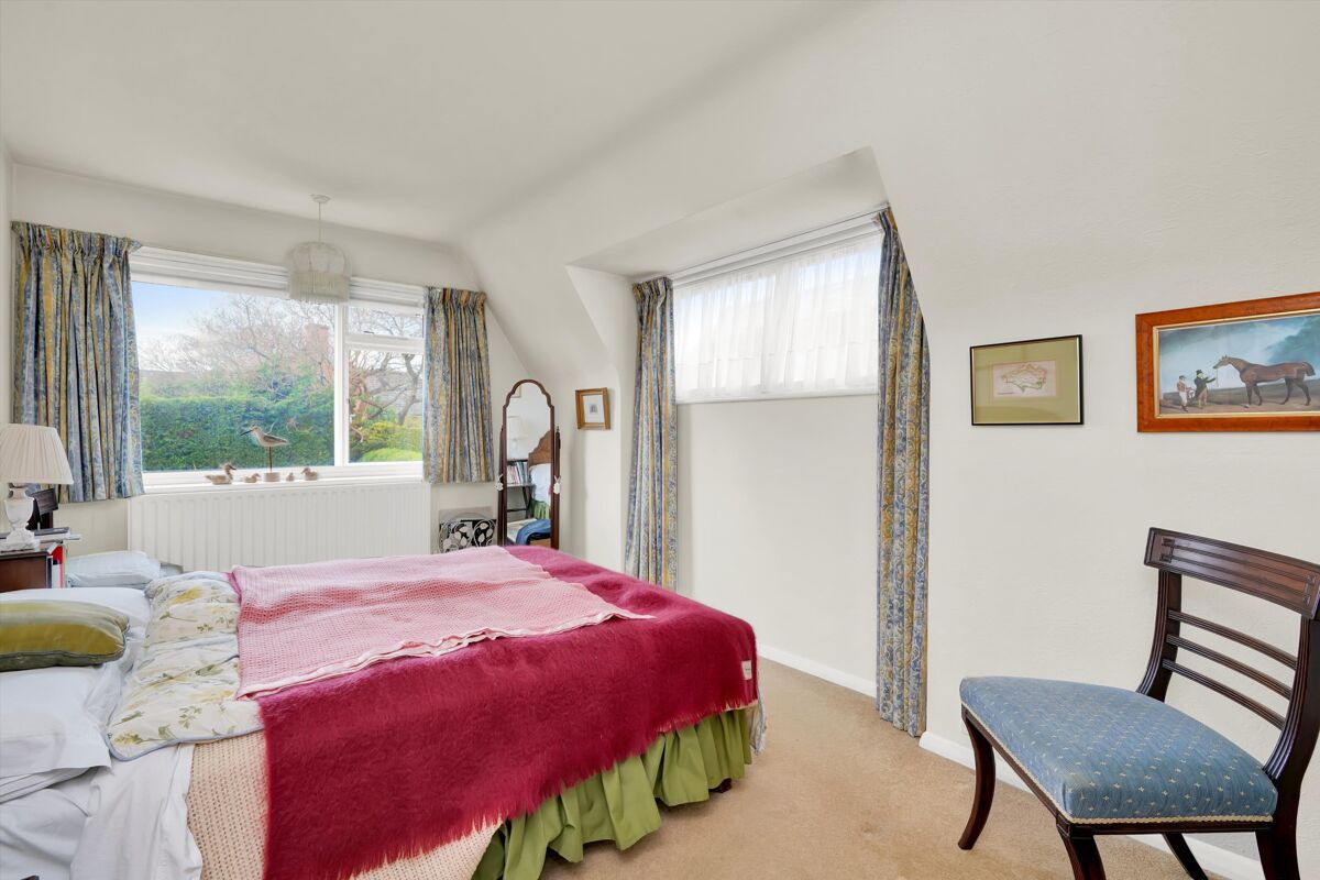 house for sale in West End Lane, Esher, Surrey, KT10 ESH012258539 Knight Frank