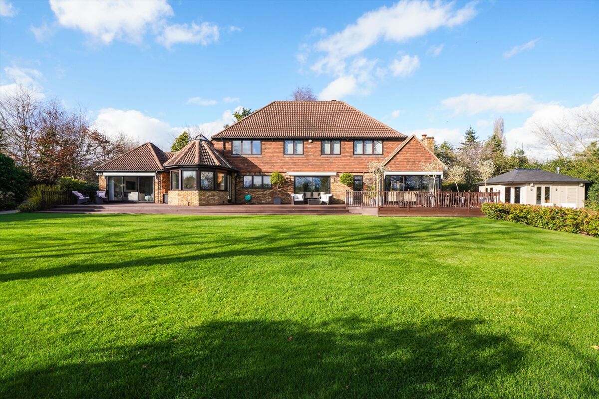 house for sale in Martineau Close, Esher, Surrey, KT10 ESH012266927